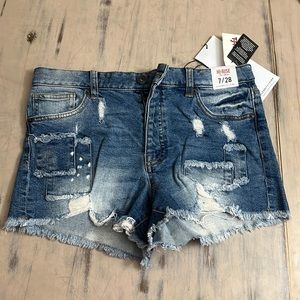 New cut off shorts from TJ MAXX. Size 7.